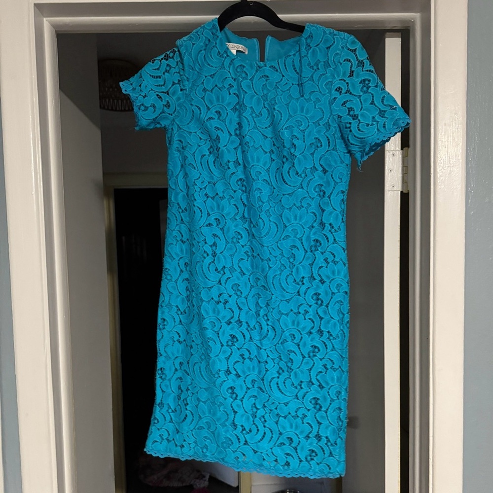 Maggy London lace blue dresss